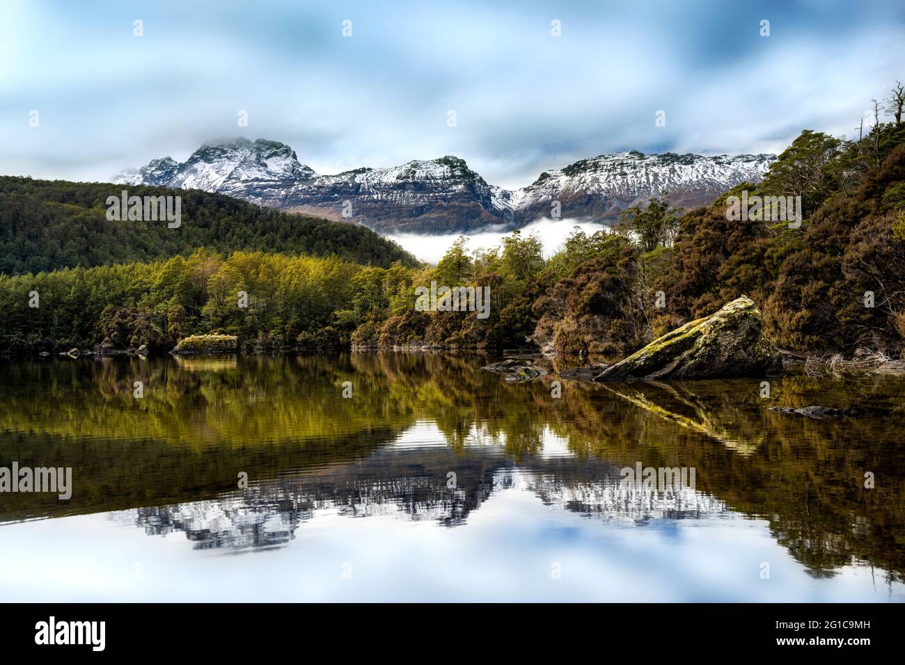 Lac Sylvan, parc national Mount Aspiring, Île du Sud, Nouvelle-Zélande Banque D'Images