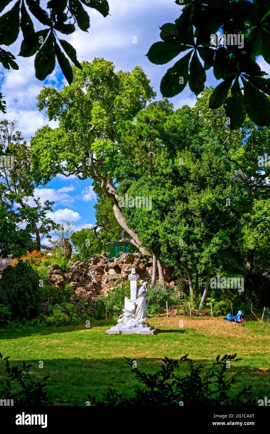 MONUMENT À CHARLES GOUNOD PAR ANTONIN MERCIE (1897) AU PARC MONCEAU À PARIS, FRANCE Banque D'Images