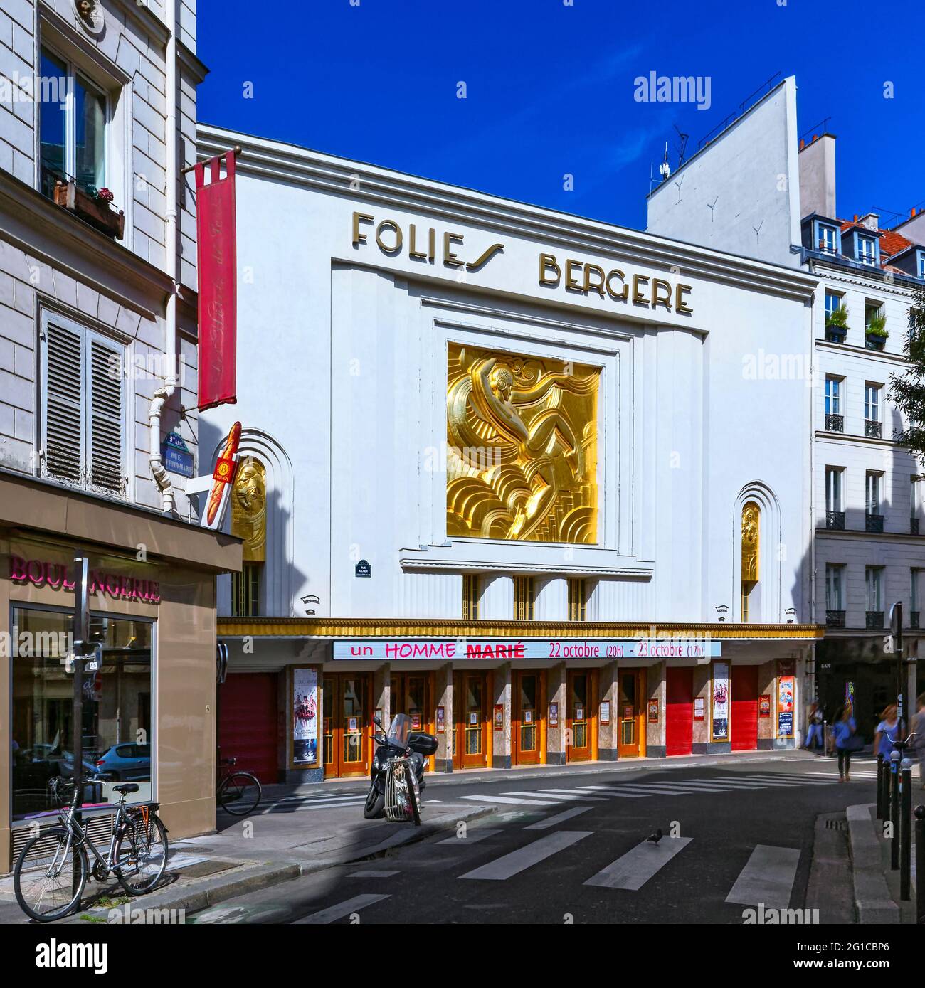 CABARET MUSIC-HALL 'FOLIES BERGÈRE' À PARIS, FRANCE Banque D'Images