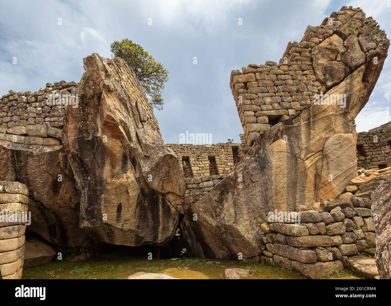 Symboles de pierre, temple et ruines de Machu Picchu, l'ancienne ville inca dans les Andes, Cusco, Pérou Banque D'Images