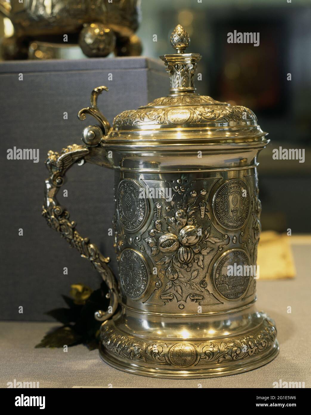 Alcool, récipient à boire, tasse à bière du musée de la bière de Bad Schussenried, DROITS-SUPPLÉMENTAIRES-AUTORISATION-INFO-NON-DISPONIBLE Banque D'Images