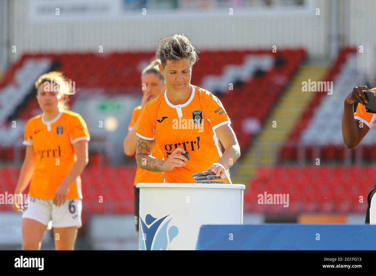 Cumbernauld, Royaume-Uni. 06e juin 2021. Le Glasgow City FC est couronné Champions de la Ligue pour la 14e saison consécutive. Janine Van Wyk (#5) du Glasgow City FC à la suite de la Scottish Building Society Scottish Women's Premier League 1 Fixture Glasgow City FC vs Rangers FC, Broadwood Stadium, Cumbernauld, North Lanarkshire, 06/06/2021 | Credit: Colin Poultney/Alay Live News Banque D'Images