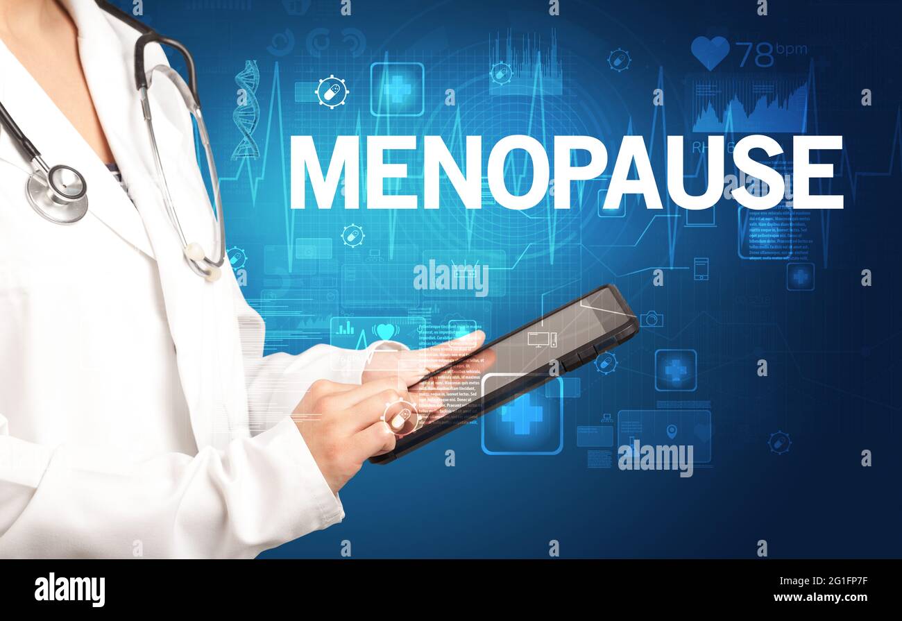 un jeune médecin écrit des notes Banque D'Images
