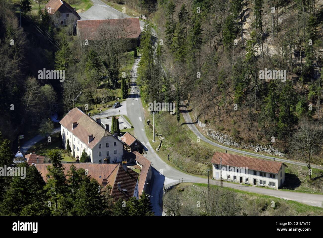 France, Doubs, Mont-de-Laval, du belvédère de Chauve Roche, monastère notre-Dame de consolation du 17 Banque D'Images