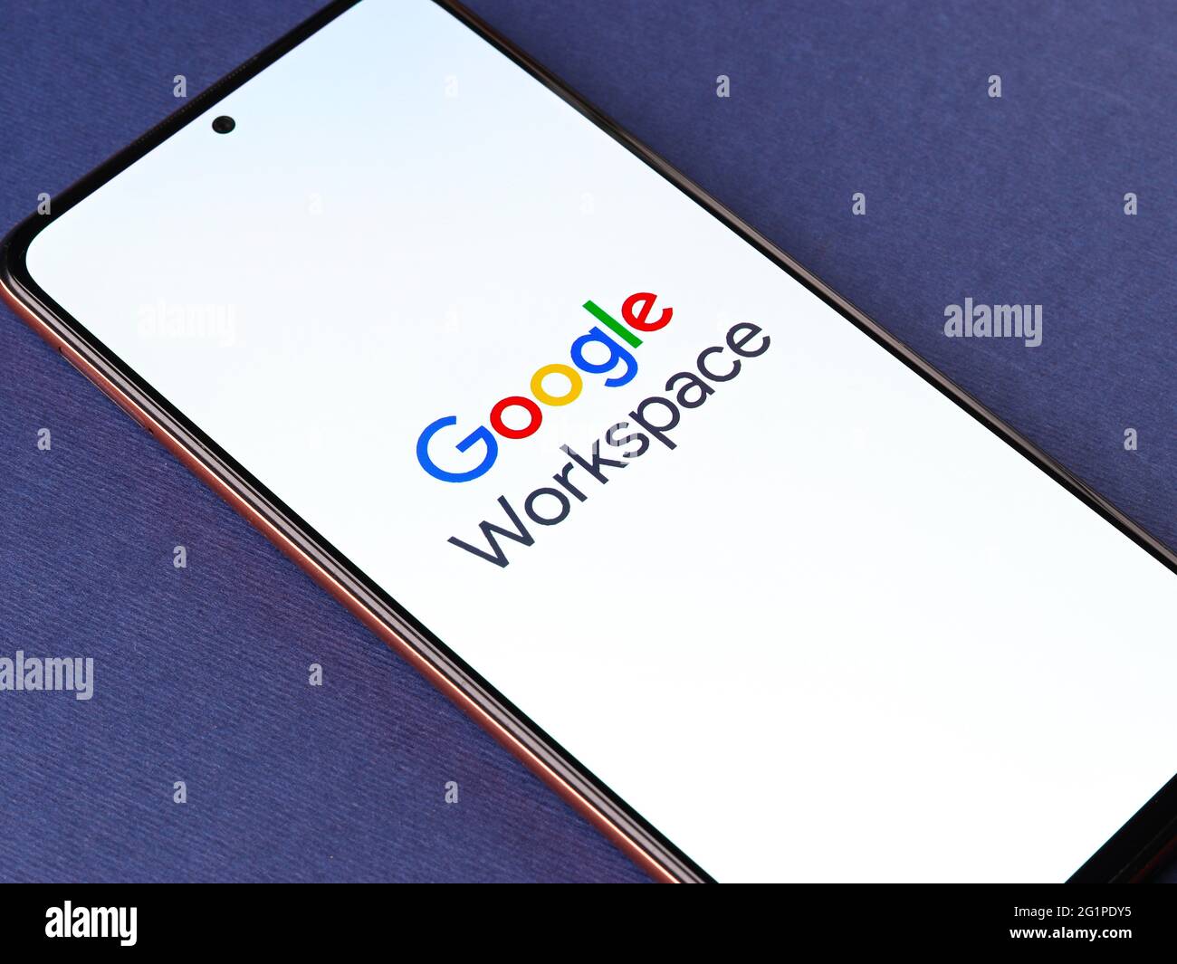 Assam, inde - 29 mai 2021 : logo Google Workspace sur l'écran du téléphone. Banque D'Images