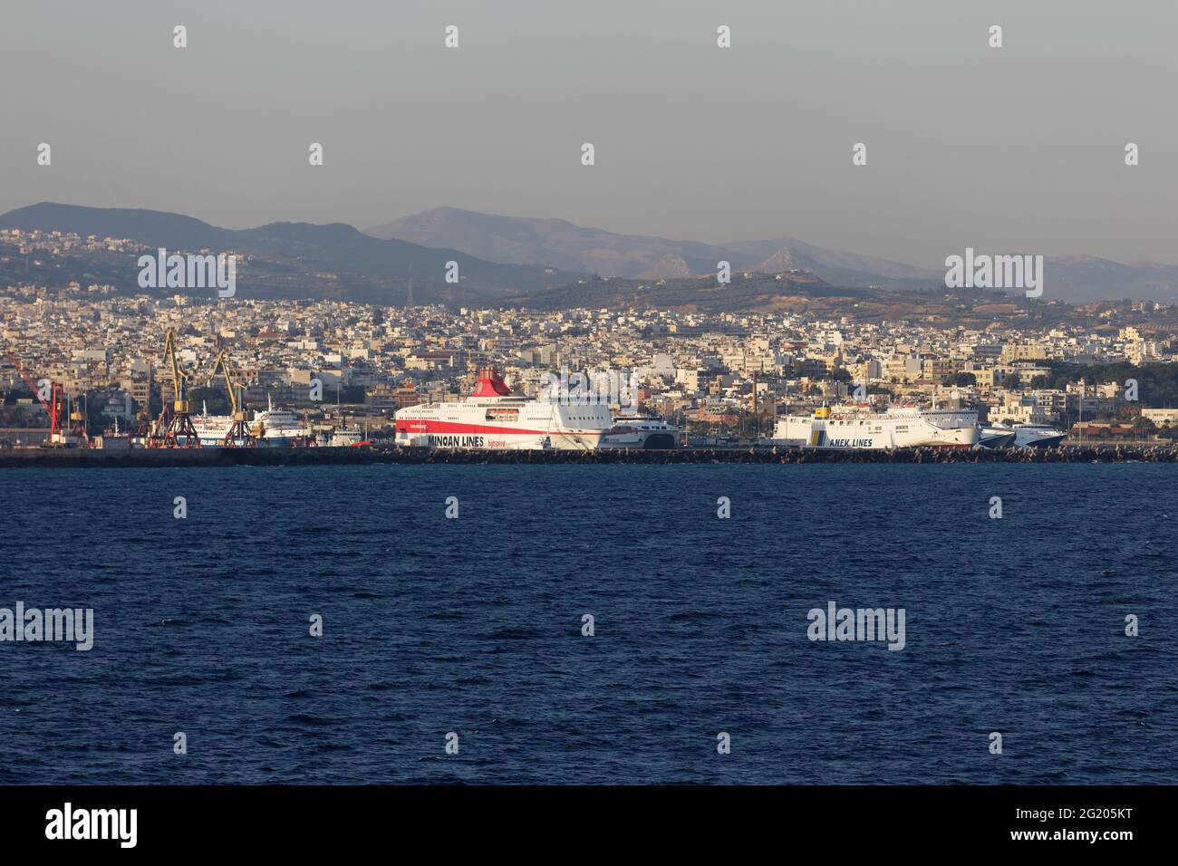 Approche d'Héraklion/Grèce - à bord de TUI Cruises Mein Schiff Herz Banque D'Images