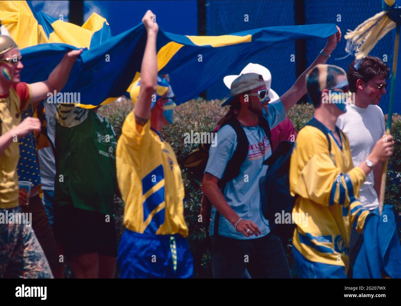 Supporters de l'équipe suédoise de tennis, années 1990 Banque D'Images