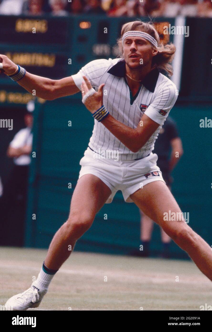 Joueur de tennis suédois Bjorn Borg, Wimbledon, Royaume-Uni dans les années  1980 Photo Stock - Alamy