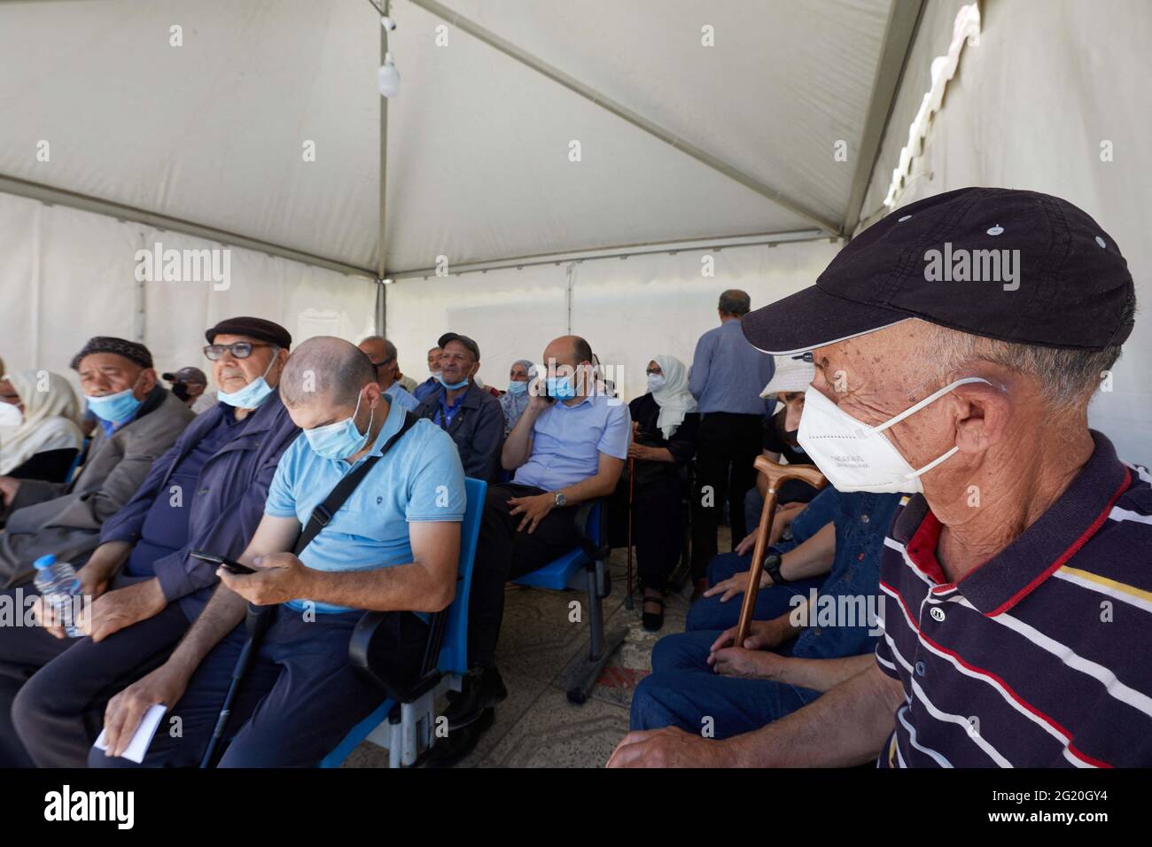 Campagne de vaccination contre Covid-19, dans le district populaire de Bab el-Oued à Alger, en Algérie, le 7 juin 2021. Photo de Louiza Ammi/ABACAPRESS.COM Banque D'Images