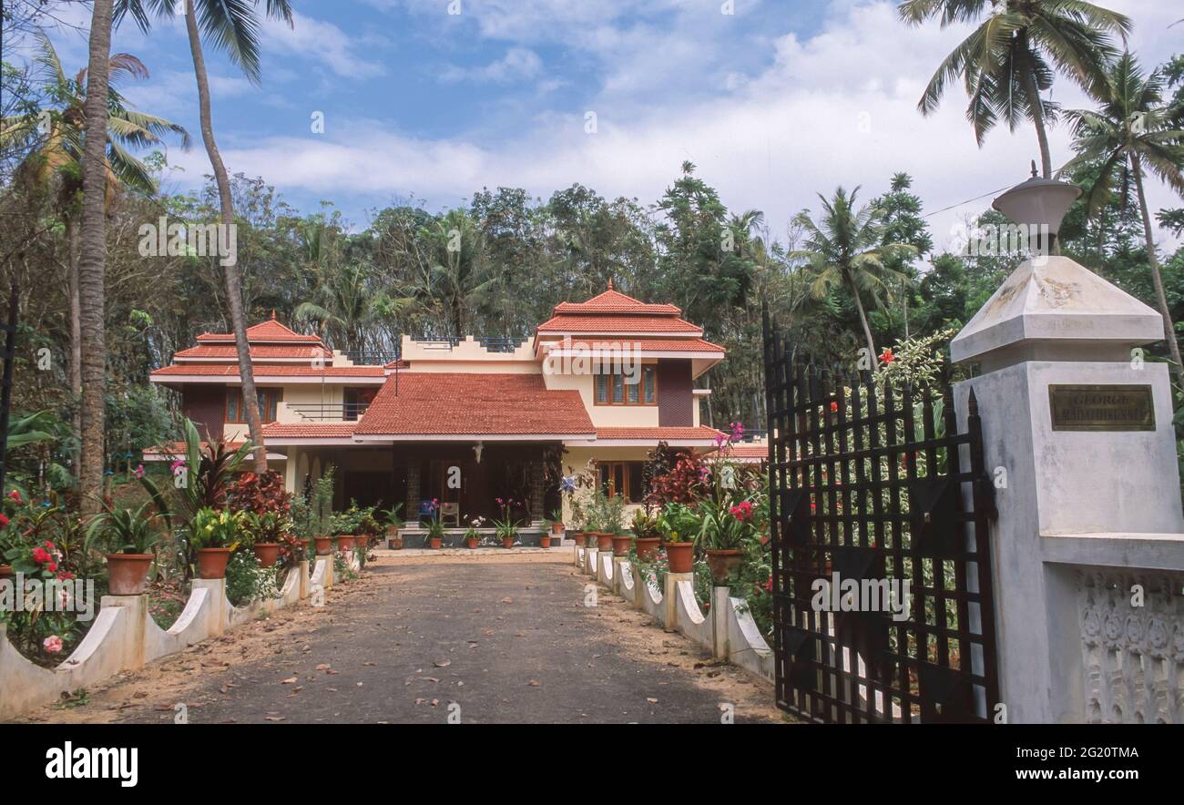 KERALA, INDE - 'Gulf House' et maison de classe supérieure et propriété basée sur l'économie de transfert du golfe Persique. Banque D'Images