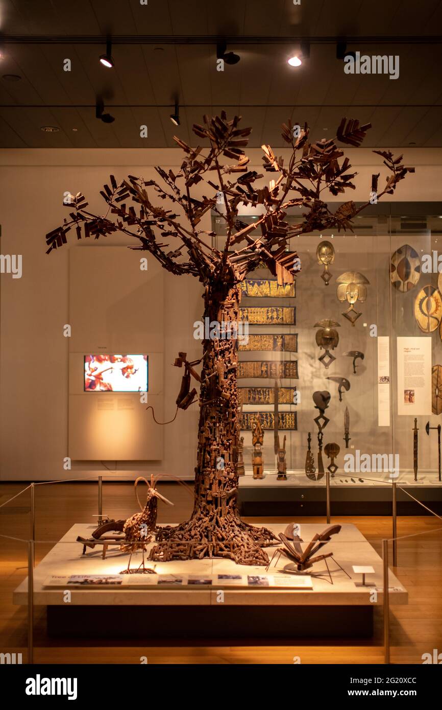 Tree of Life Sculpture, British Museum, Londres, Royaume-Uni Photo Stock -  Alamy
