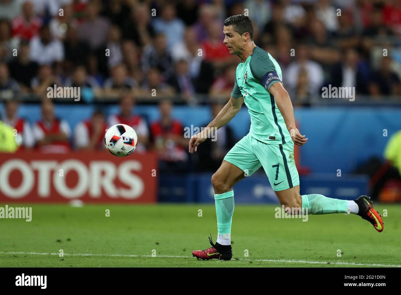 Cristiano Ronaldo du Portugal en action. Finale de l'UEFA Euro 2016 , match Portugal / pays de Galles au Parc Olympique Lyonnais à Lyon, France . Juin 2016 Banque D'Images
