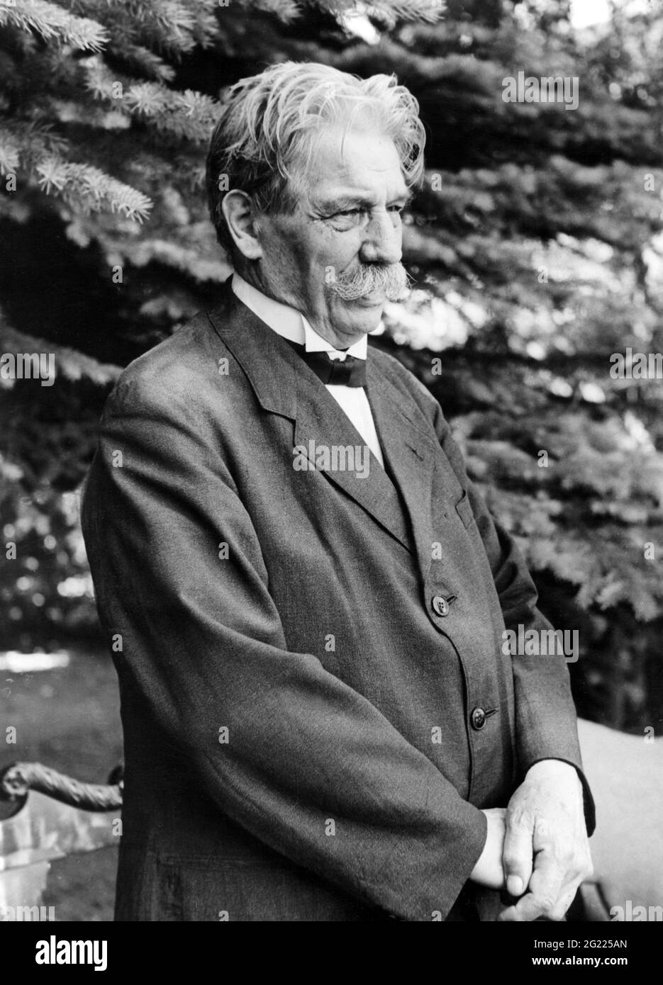 Schweitzer, Albert, 14.1.1875 - 4.9.1965, Medic allemand / physicien, demi-longueur, Aspen, 1951, DROITS-SUPPLÉMENTAIRES-AUTORISATION-INFO-NON-DISPONIBLE Banque D'Images