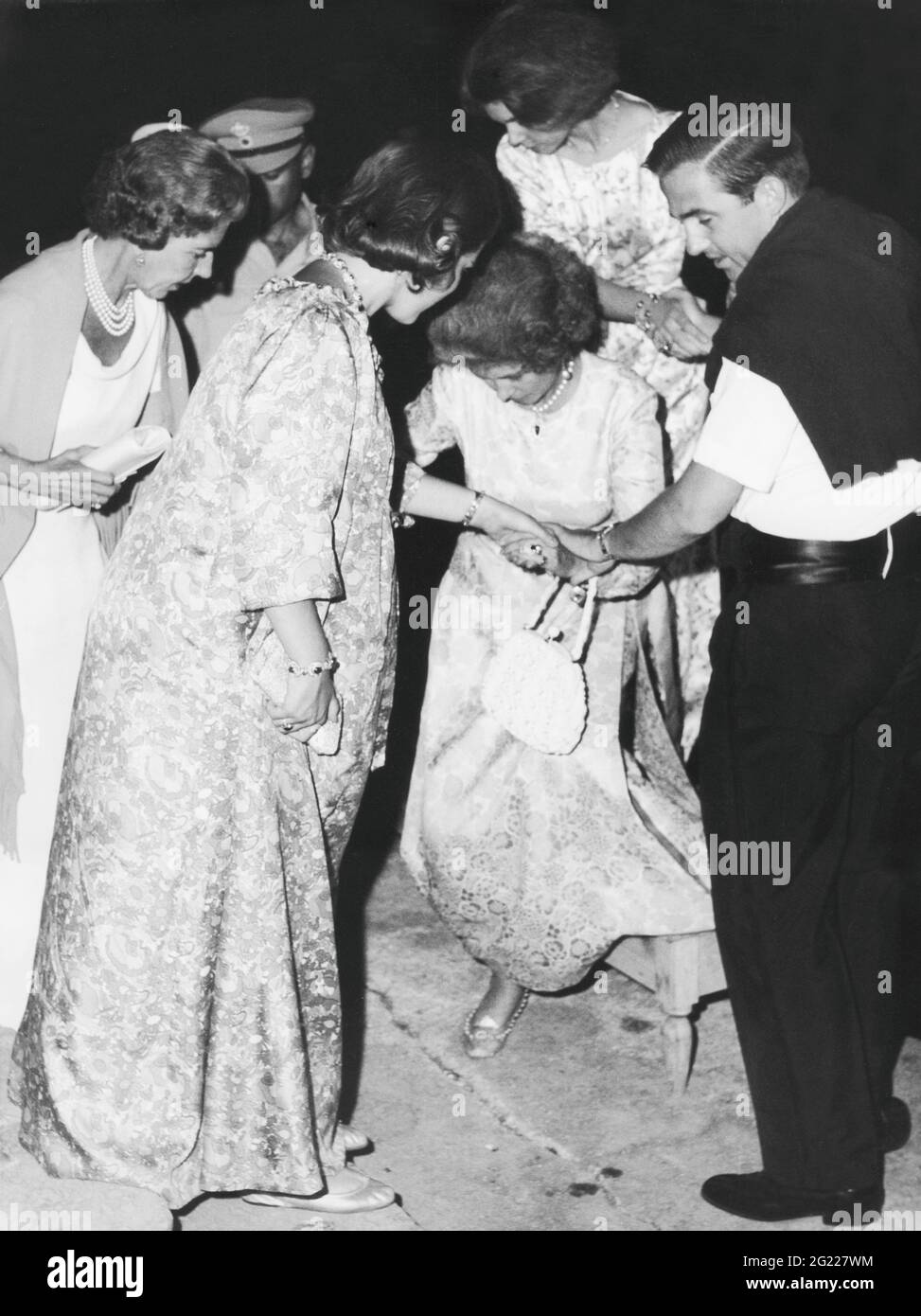 Ingrid of Sweden, 28.3.1910 - 7.11.2000, Queen Consort of Denmark 1947 - 1972, demi-longueur (à gauche), DROITS-SUPPLÉMENTAIRES-AUTORISATION-INFO-NON-DISPONIBLE Banque D'Images