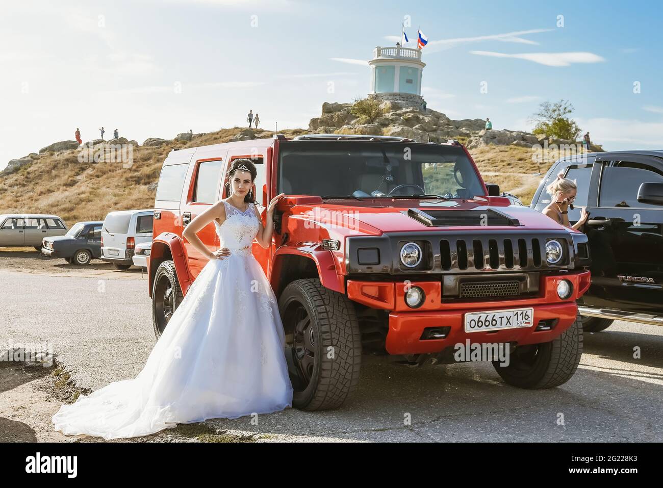 Kerch Russie - septembre 9 2019 - fête des épouses, fête de toutes les épouses et robes de mariée. Toutes les épouses de la région sont sorties en moto Banque D'Images