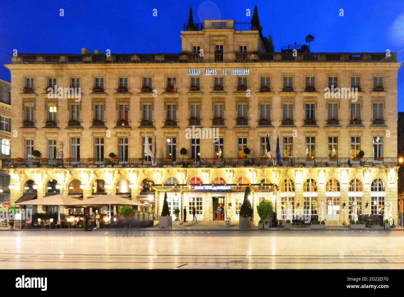 FRANCE. NOUVELLE-AQUITAINE. GIRONDE (33) LE GRAND HÔTEL DE BORDEAUX EST EN FACE DE L'OPÉRA. Banque D'Images