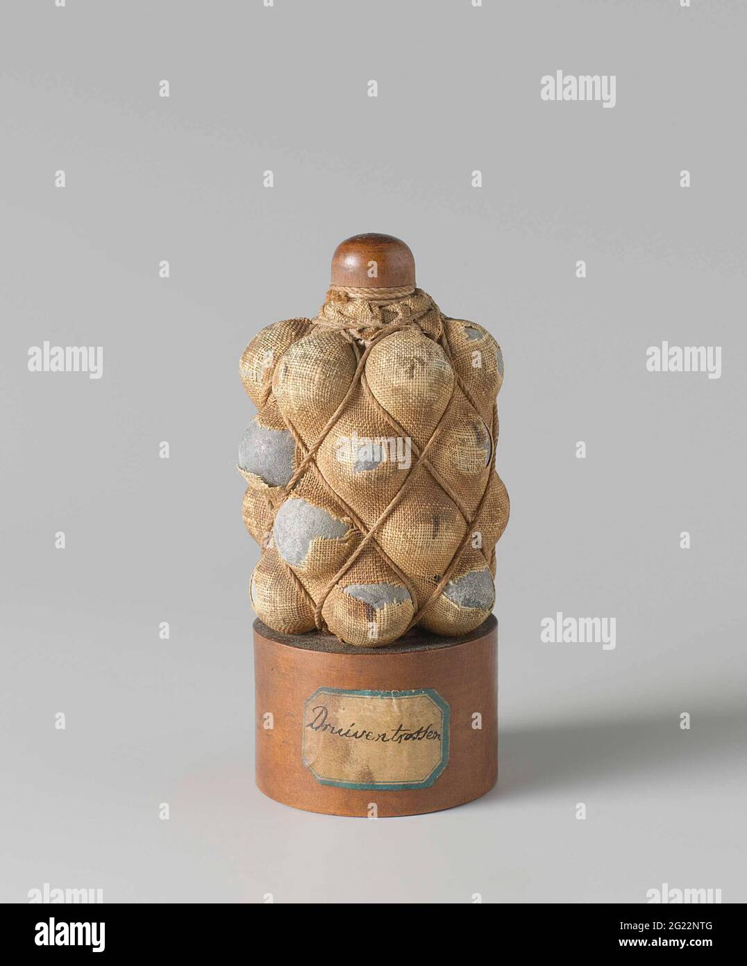 Modèles de lots de prises de vue (grapeshot). Un canon pourrait être