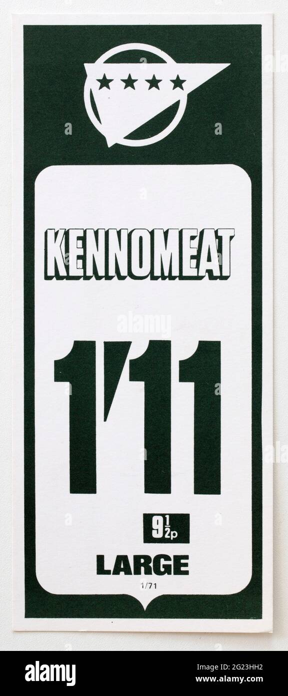 Étiquettes d'affichage de prix de la publicité de magasin des années 1970 - Kennomeat Banque D'Images