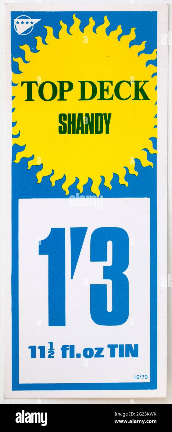 Étiquettes d'affichage des prix publicitaires des années 1970 - Top Deck Shandy Banque D'Images