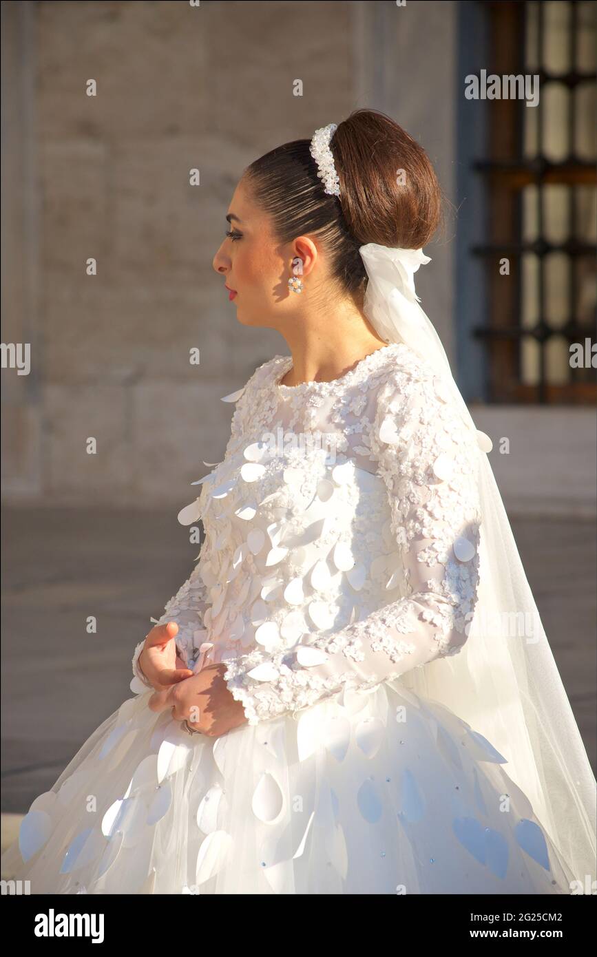 Femme turque en tenue de mariée. Istanbul, Tirkey Photo Stock - Alamy