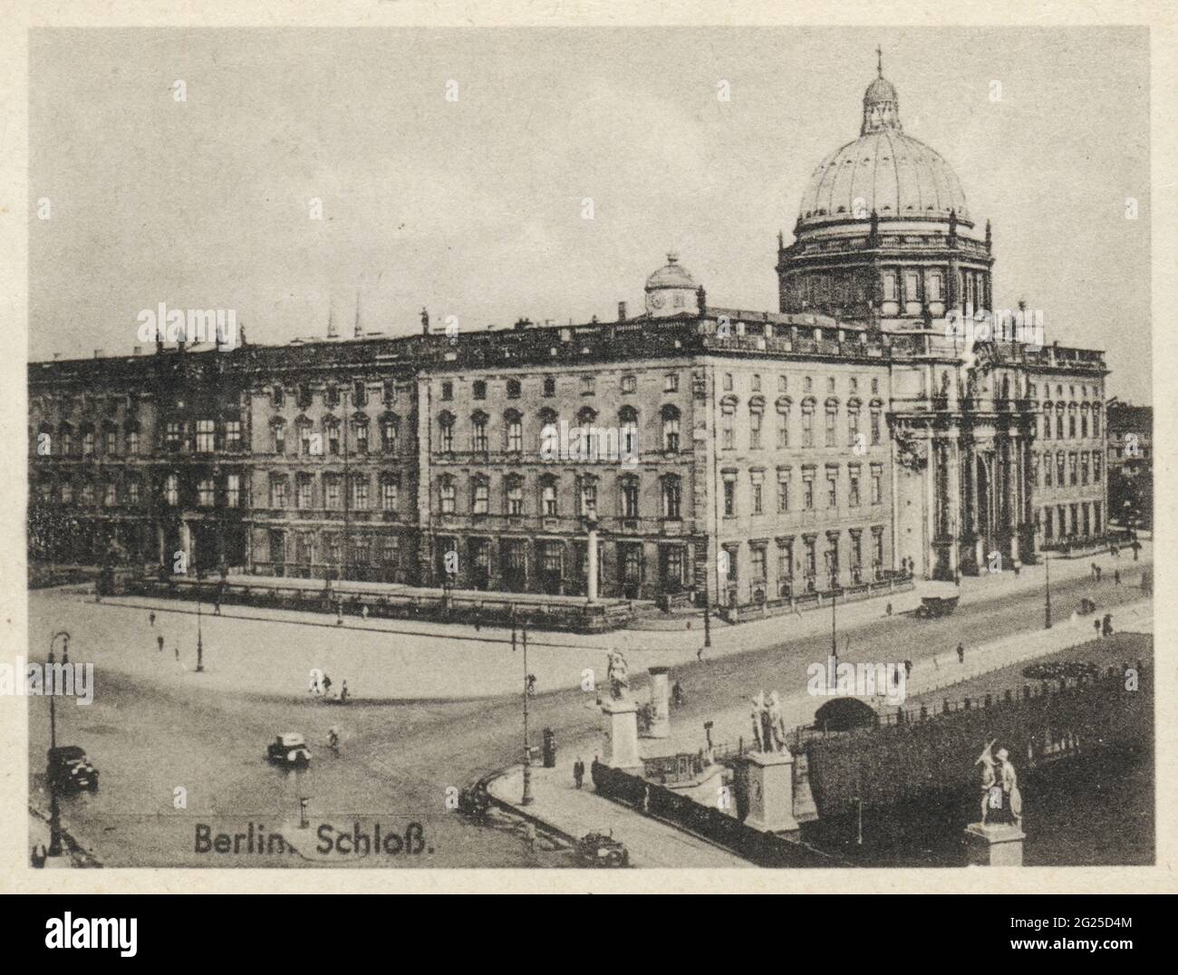 Ancienne photo de Berlin. Le Stadtschloss avec le Mémorial national de l'empereur Guillaume I, années 1930 Banque D'Images