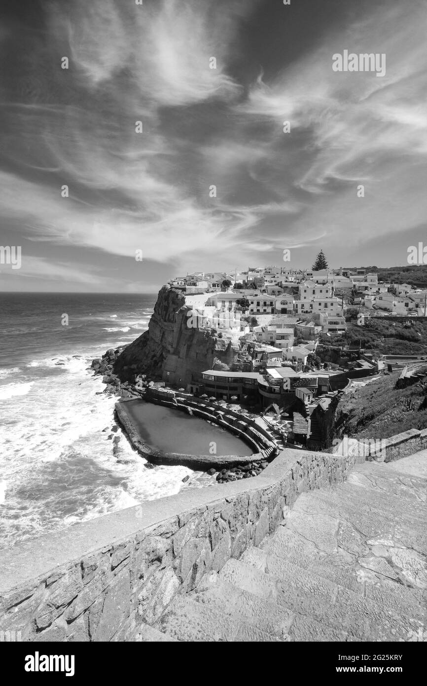Paysage de Azenhas do Mar petit village dans la côte Banque D'Images