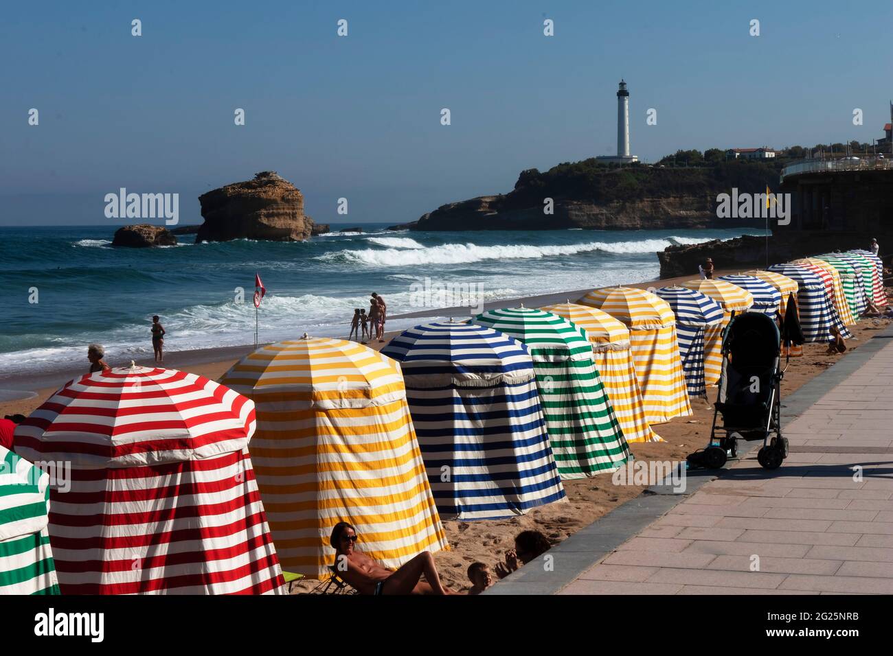 Vue sur la plage à Biarritz, pays Basque, Sud-Ouest de la France Banque D'Images