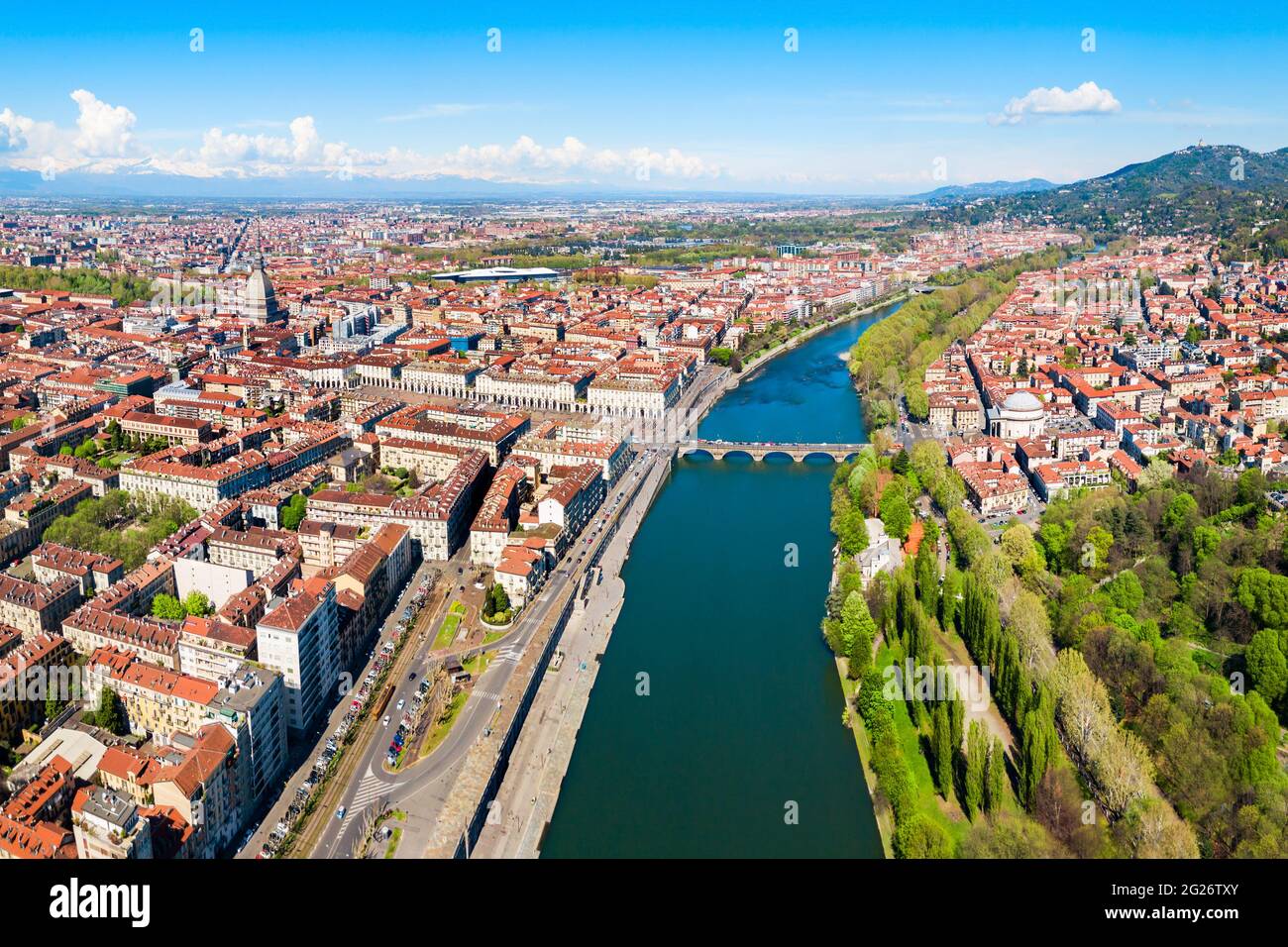 La Rivi re Po Vue Panoramique A rienne Dans Le Centre ville De Turin 