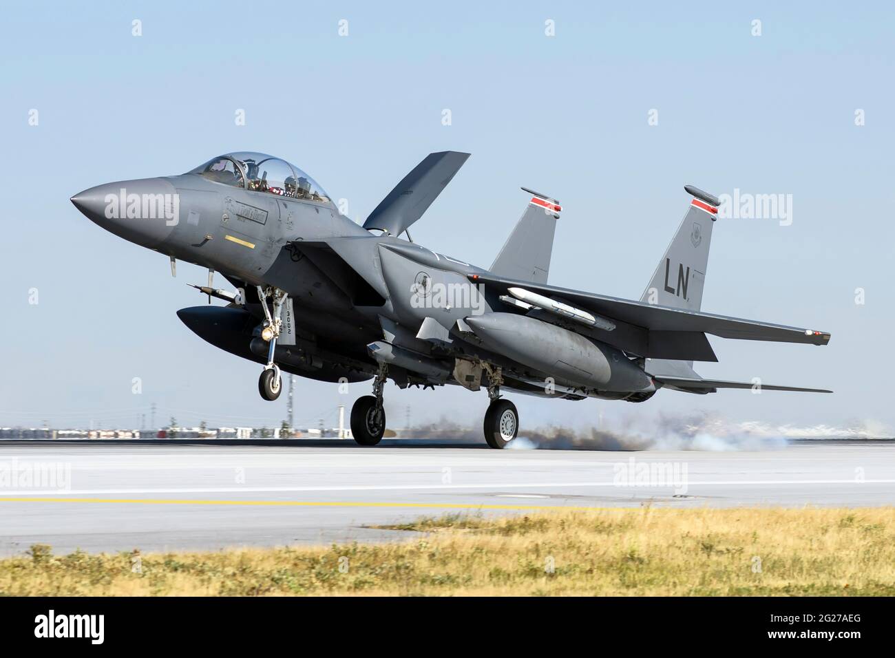 La Force aérienne des États-Unis F-15E frappe Eagle sur la piste à Konya, en Turquie. Banque D'Images