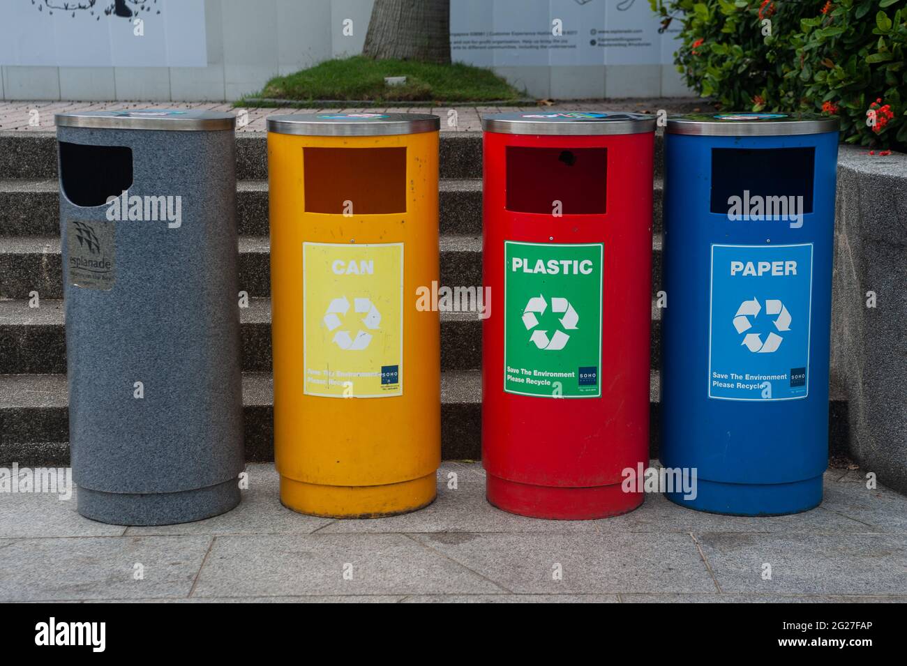 30.05.2021, Singapour, République de Singapour, Asie - poubelles