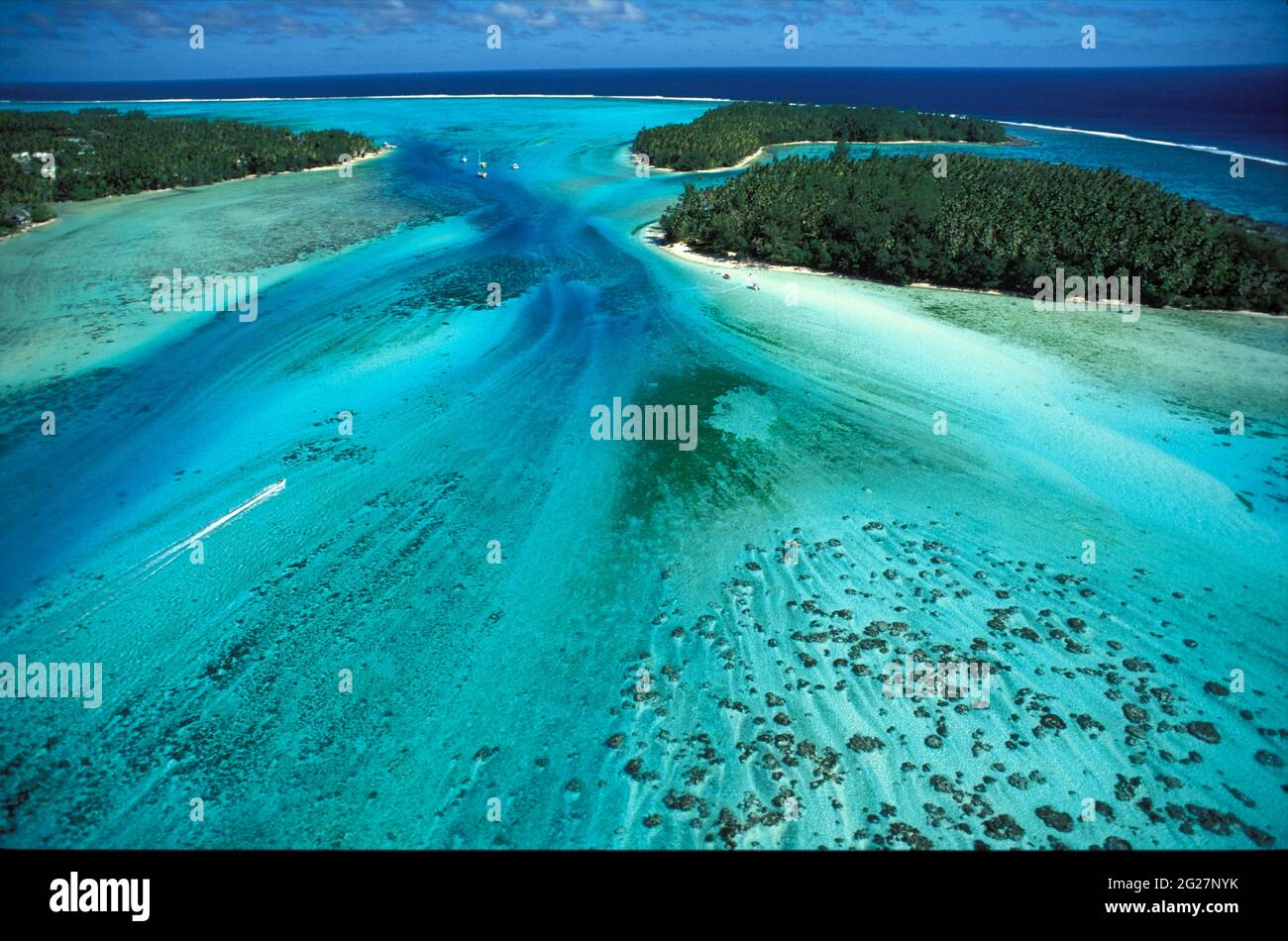 POLYNÉSIE FRANÇAISE. ÎLES DE LA SOCIÉTÉ. ÎLE DE MOOREA. LA LAGUNE PRÈS DU CLUB MÉDITERRANÉEN Banque D'Images