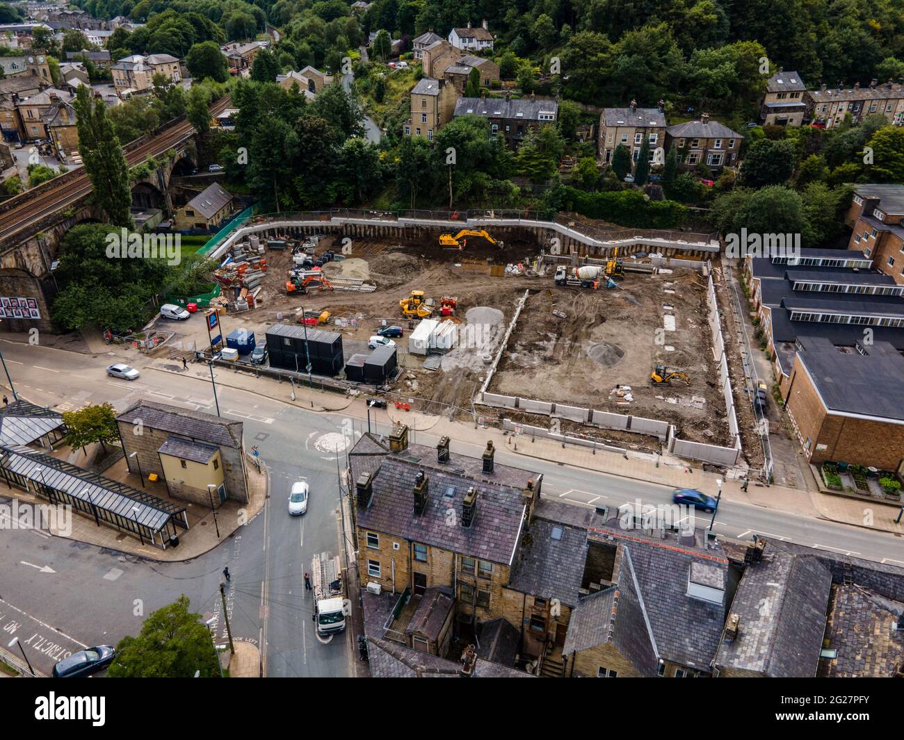 Todmorden West Yorkshire Lancashire Boarder Town ensemble de photos comprenant le Viaduct Collage Cricket Club Central Park Canal New Aldi site trains Banque D'Images