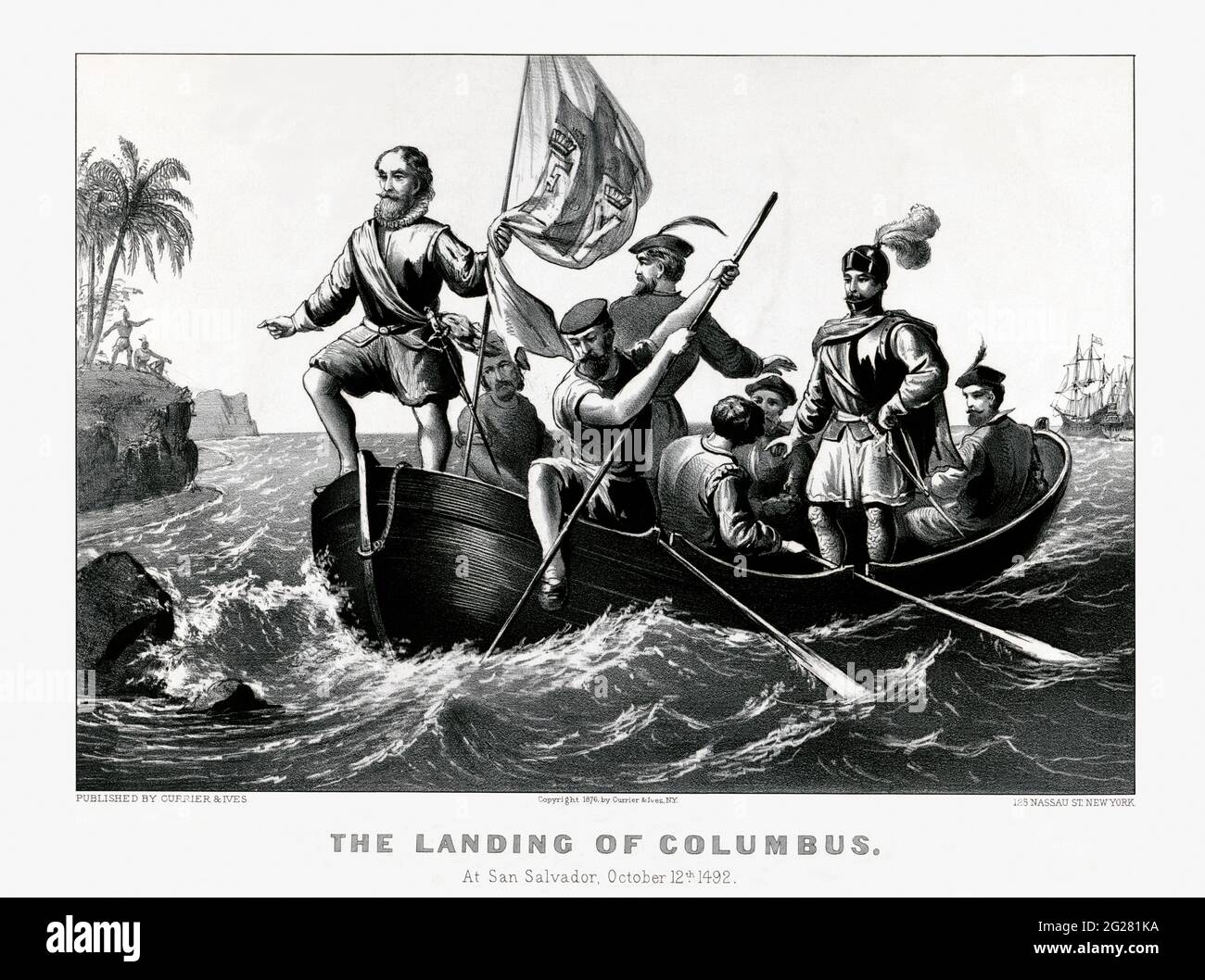 Columbus debout devant un bateau à rames portant le drapeau espagnol. Banque D'Images