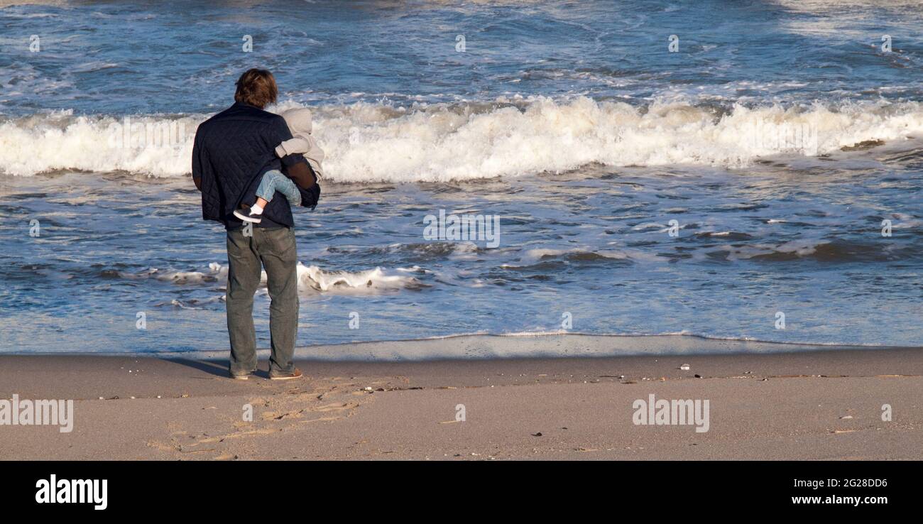 « Watchin » The Tide Roll In Banque D'Images