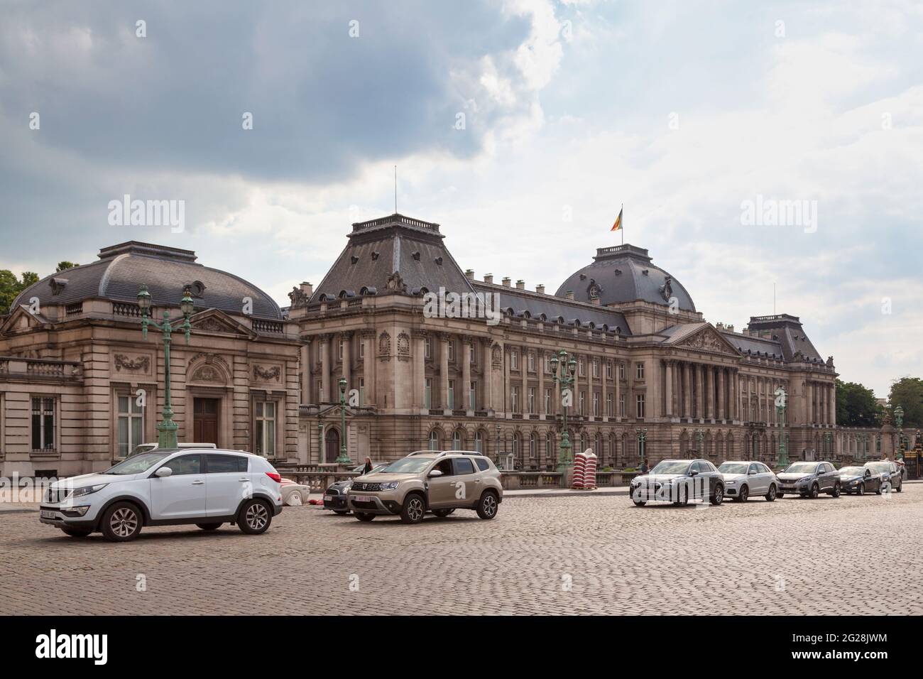 Bruxelles, Belgique - juillet 02 2019 : le Palais Royal de Bruxelles est le palais officiel du Roi et de la Reine des Belges au centre de la natio Banque D'Images