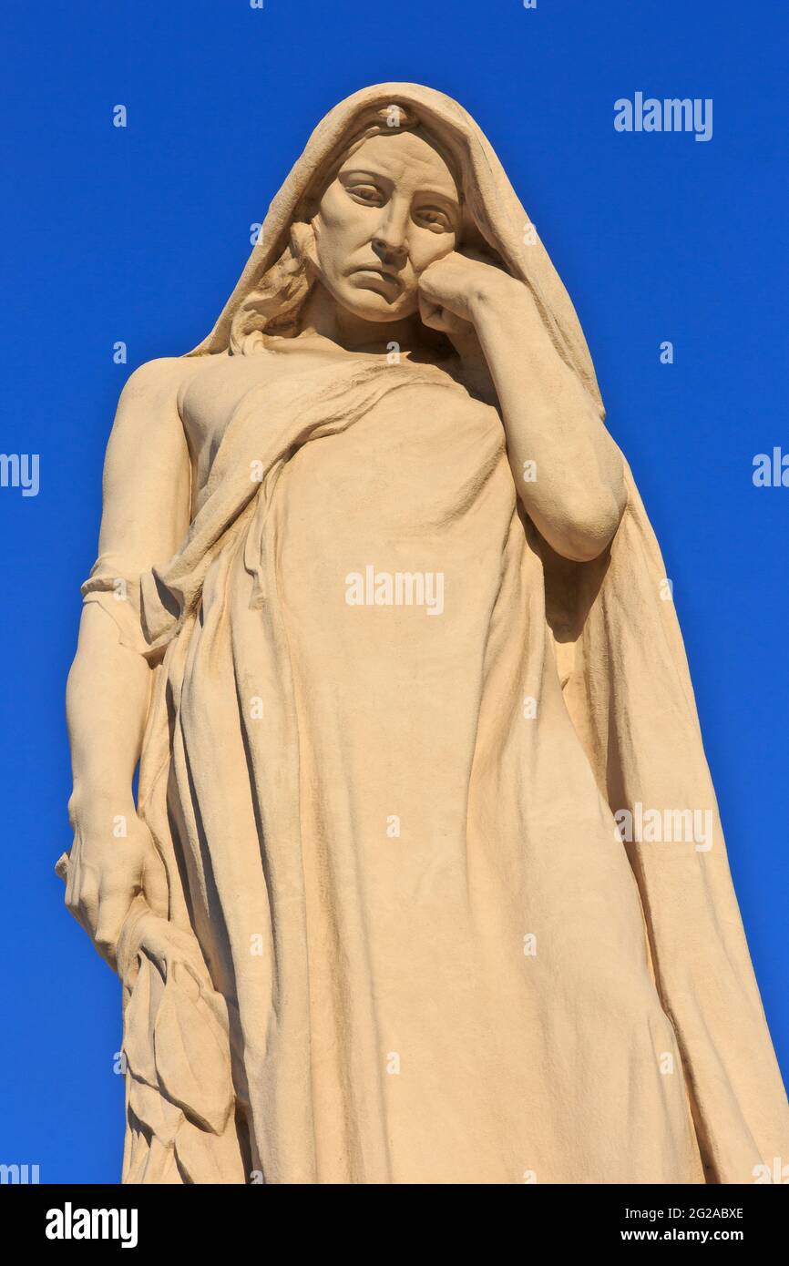 Canada Bereft - mère Canada (statue d'une mère en deuil) au Monument commémoratif du Canada à Vimy de la première Guerre mondiale à Givenchy-en-Gohelle (pas-de-Calais), en France Banque D'Images