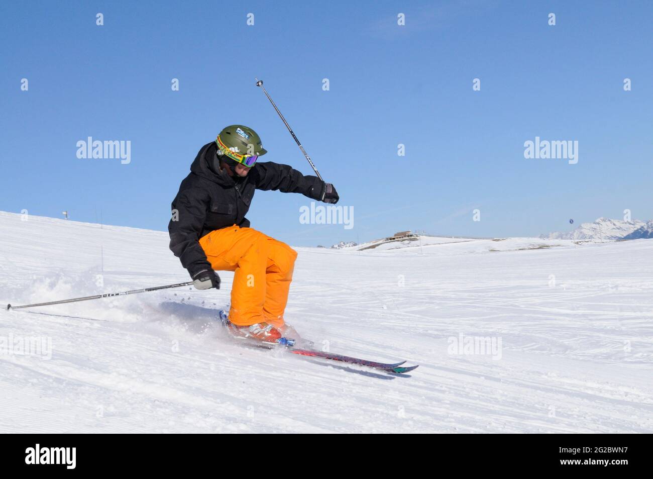 FRANCE. SAVOIE (73) PAYS DE LA MAURIENNE (DOMAINE SKIABLE DES SYBELLES). SAINT-SORLIN-D'ARVES LE CORBIER ET LA TOUSSUIRE. FREERIDER SUR LE PARC DES NEIGES Banque D'Images