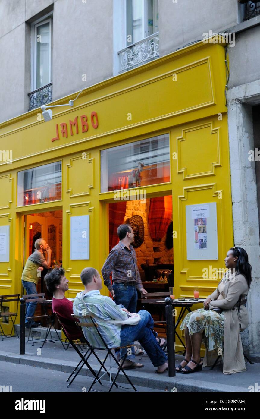 FRANCE. QUARTIER DE BELLEVILLE. RESTAURANT RWANDAIS JAMBO (RUE SAINTE-MARTHE) Banque D'Images