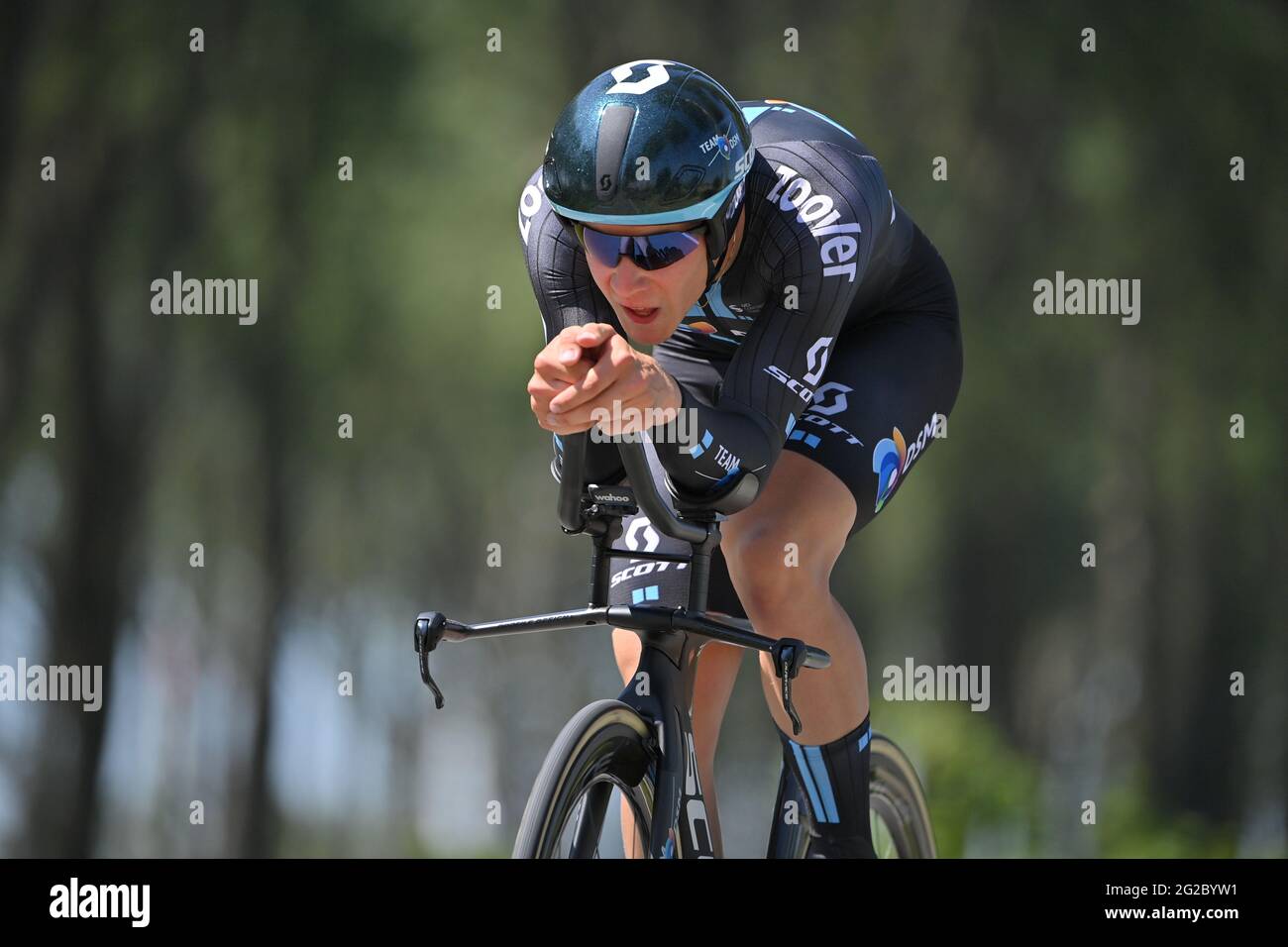 Casper van Uden de Team DSM photographié en action pendant la deuxième étape de la course cycliste Baloise Belgium Tour, un essai individuel ITT de 11,2k Banque D'Images