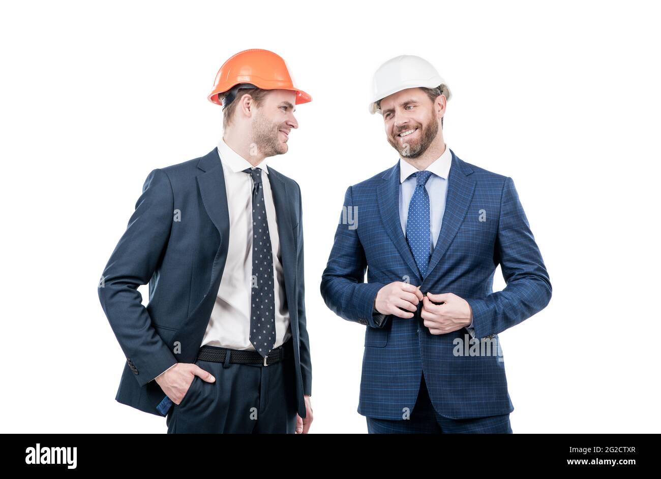 entrepreneurs en casque de protection. ingénieur architecte en chef. ingénieur professionnel en casque de sécurité. Banque D'Images