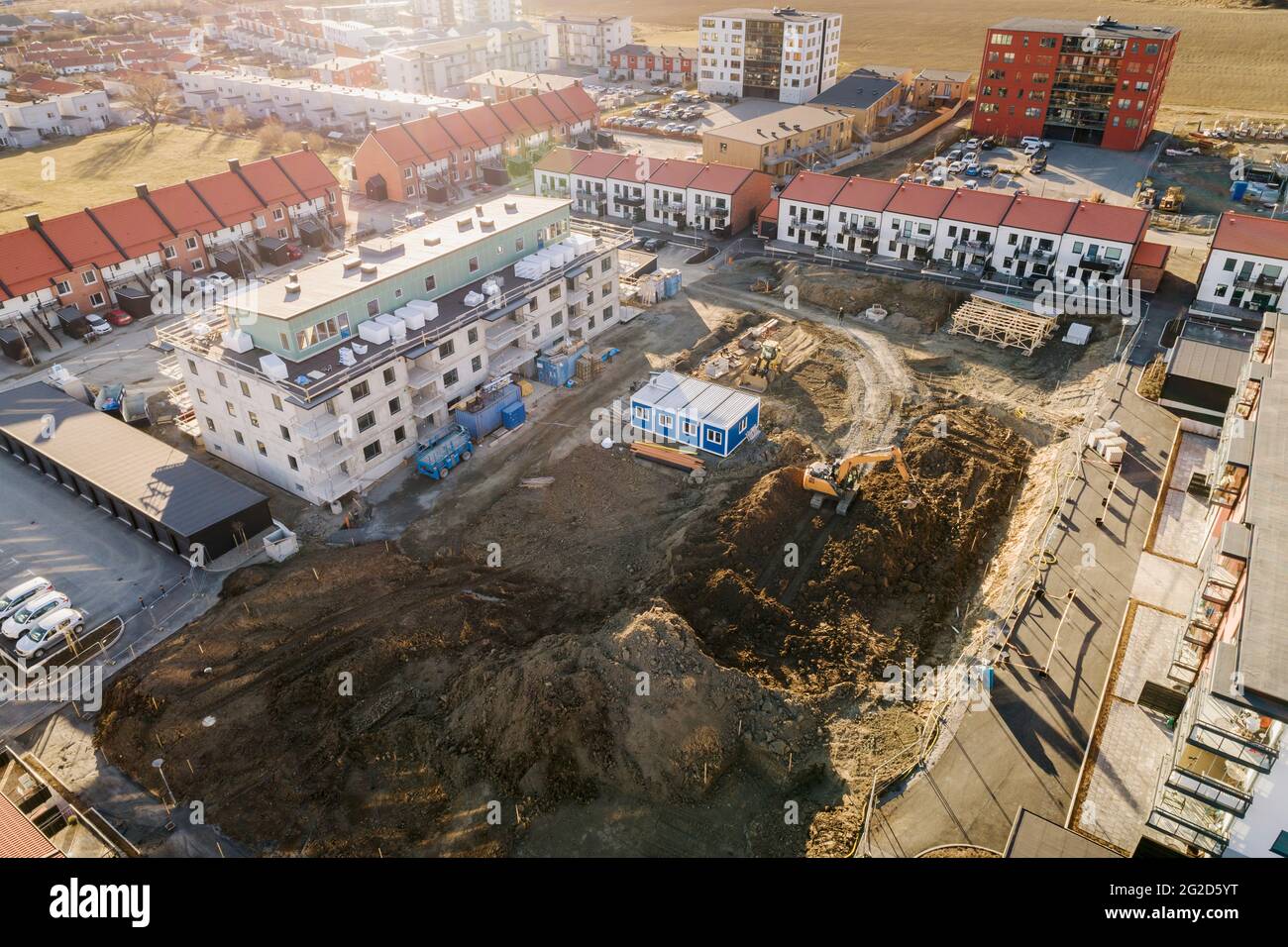 Vue aérienne des maisons résidentielles autour du chantier de construction Banque D'Images