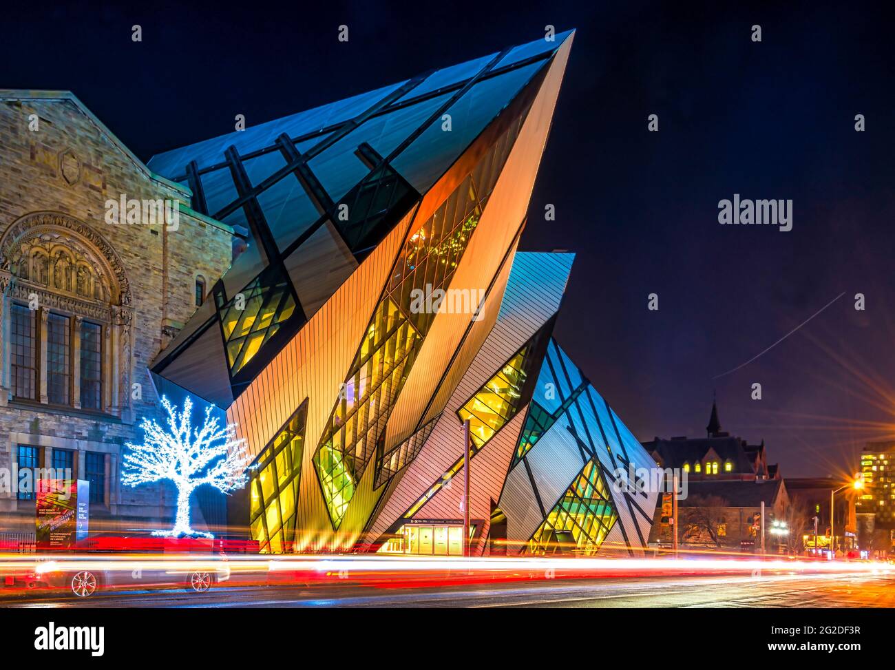 Le Musée Royal de l'Ontario est un musée de la culture mondiale et l'histoire naturelle basé à Toronto, au Canada. Il est l'un des plus grands musées d'Amérique du Nord, Banque D'Images