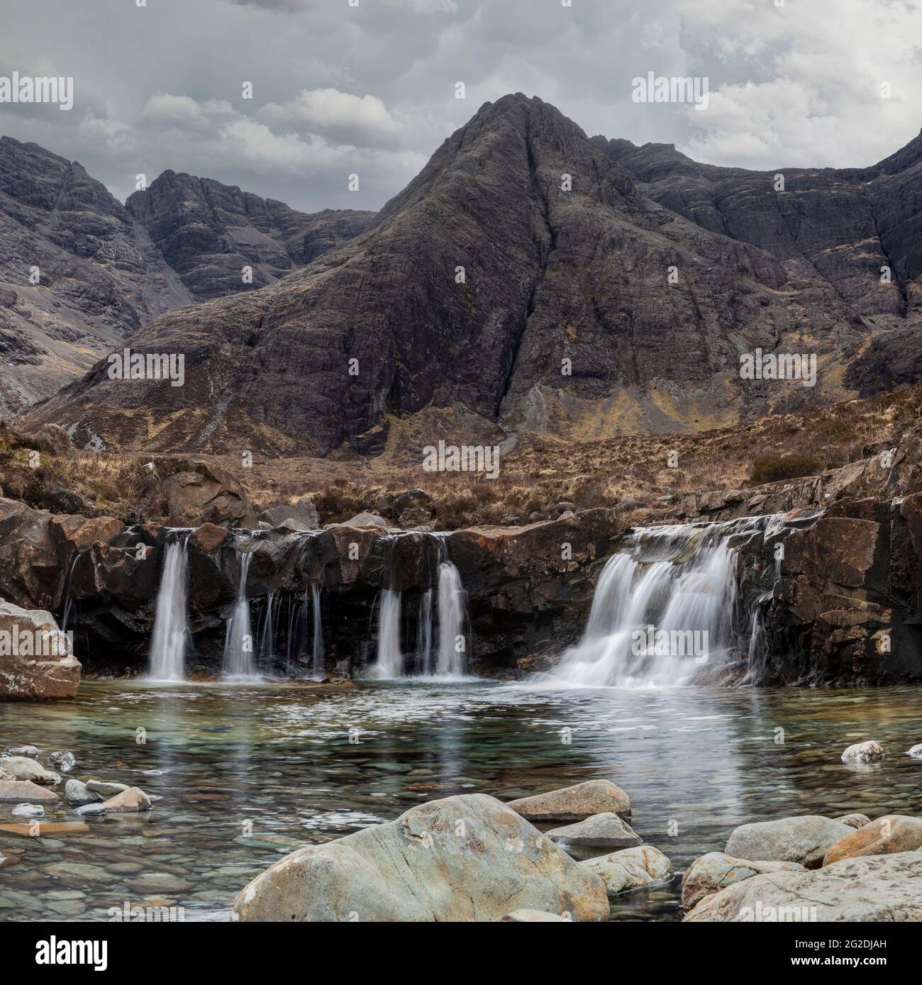 fairy pools cascades et sgurr un fheadain dans glen fragile isle of skye ecosse Banque D'Images