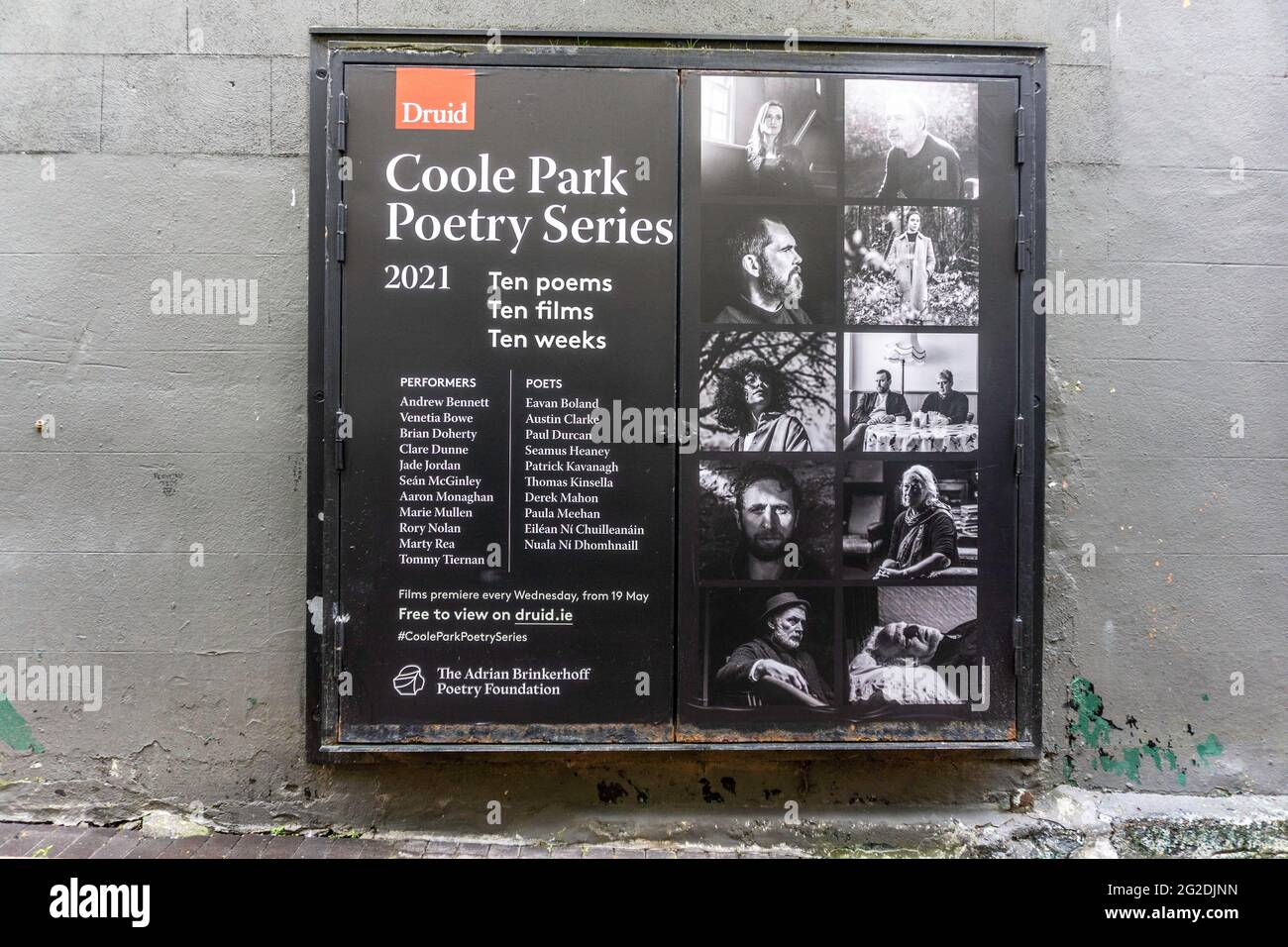 Le programme d'été pour le théâtre Druid à Flood Street, Galway. En raison des restrictions de Covid, les performances sont uniquement en ligne. Banque D'Images