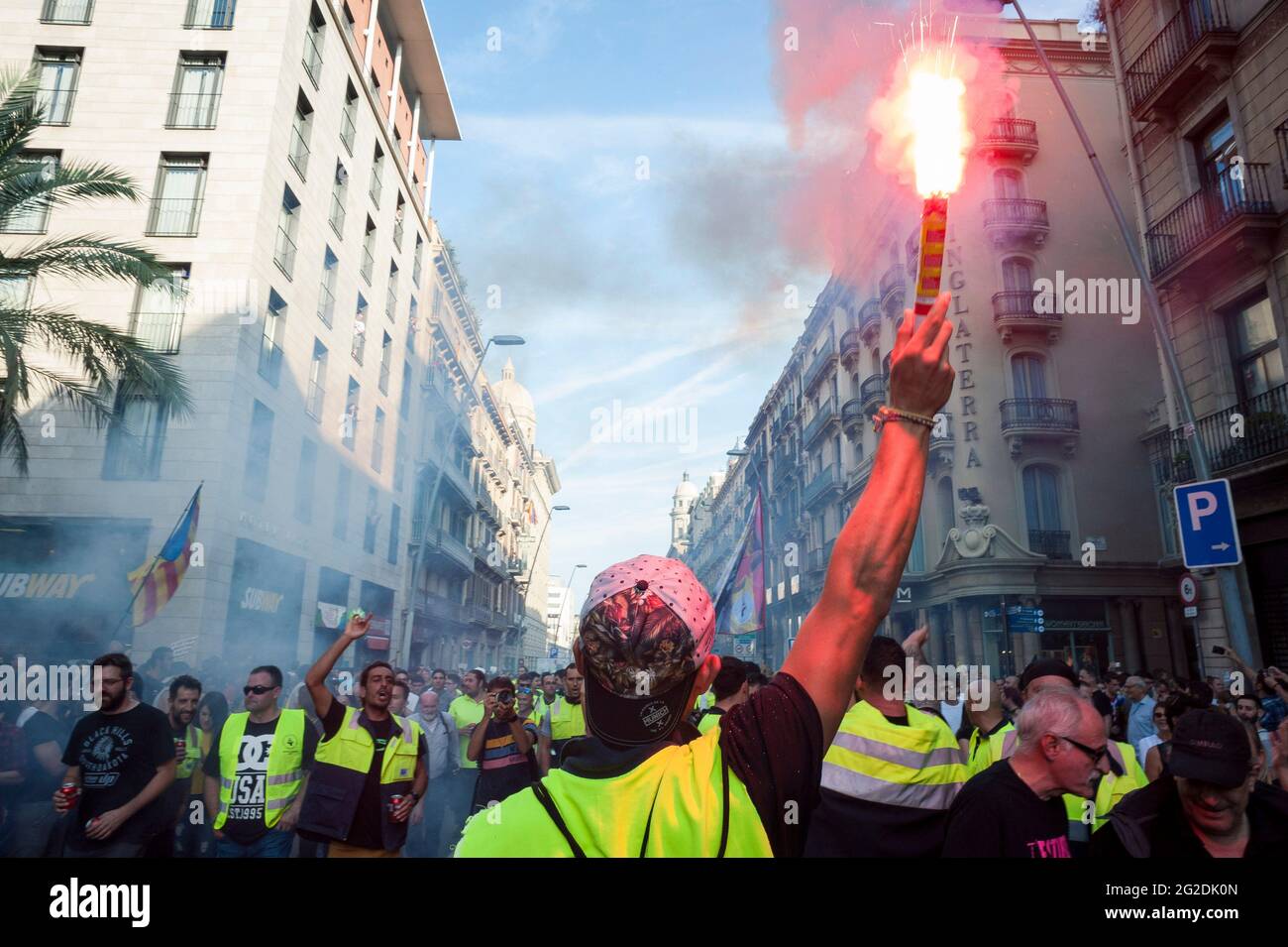 Manifestations dans la capitale catalane de Barcelone après le référendum sur l'indépendance de 2017 Banque D'Images