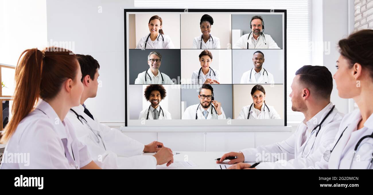 Conférence de l'équipe de vidéoconférence du médecin à l'écran Banque D'Images