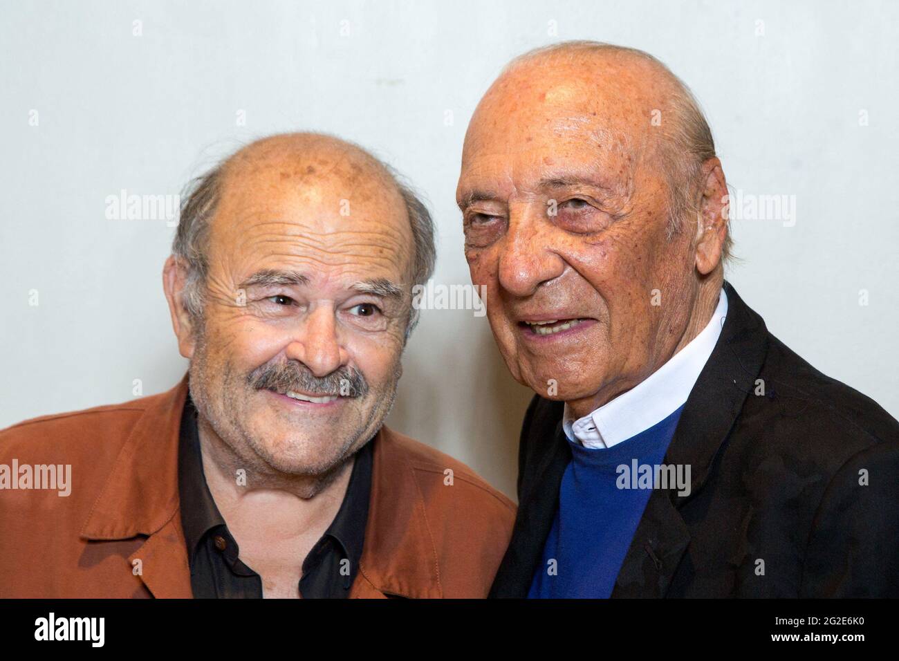 Jean Benguigui et Jacques Seguela participent à la première de Bernard  Henri Levy au cinéma l'Arlequin le 10 juin 2021 à Paris. Photo de Nasser  Berzane/ABACAPRESS.COM Photo Stock - Alamy