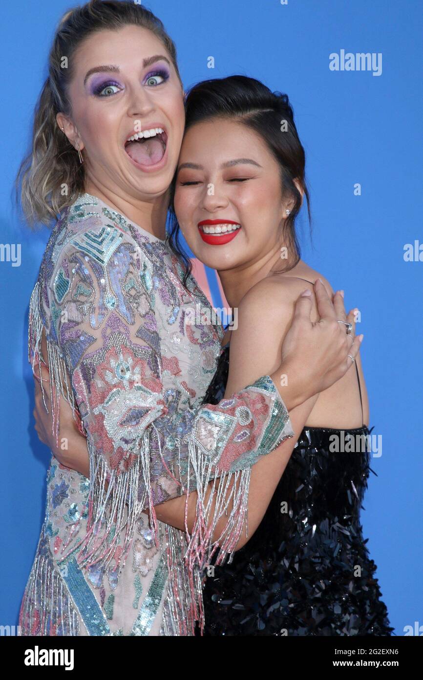 Los Angeles, Californie. 10 juin 2021. Taylor Misiak et Christine Ko à l'arrivée pour DAVE première saison 2 sur FXX, The Greek Theatre, Los Angeles, CA 10 juin 2021. Crédit : Priscilla Grant/Everett Collection/Alay Live News Banque D'Images