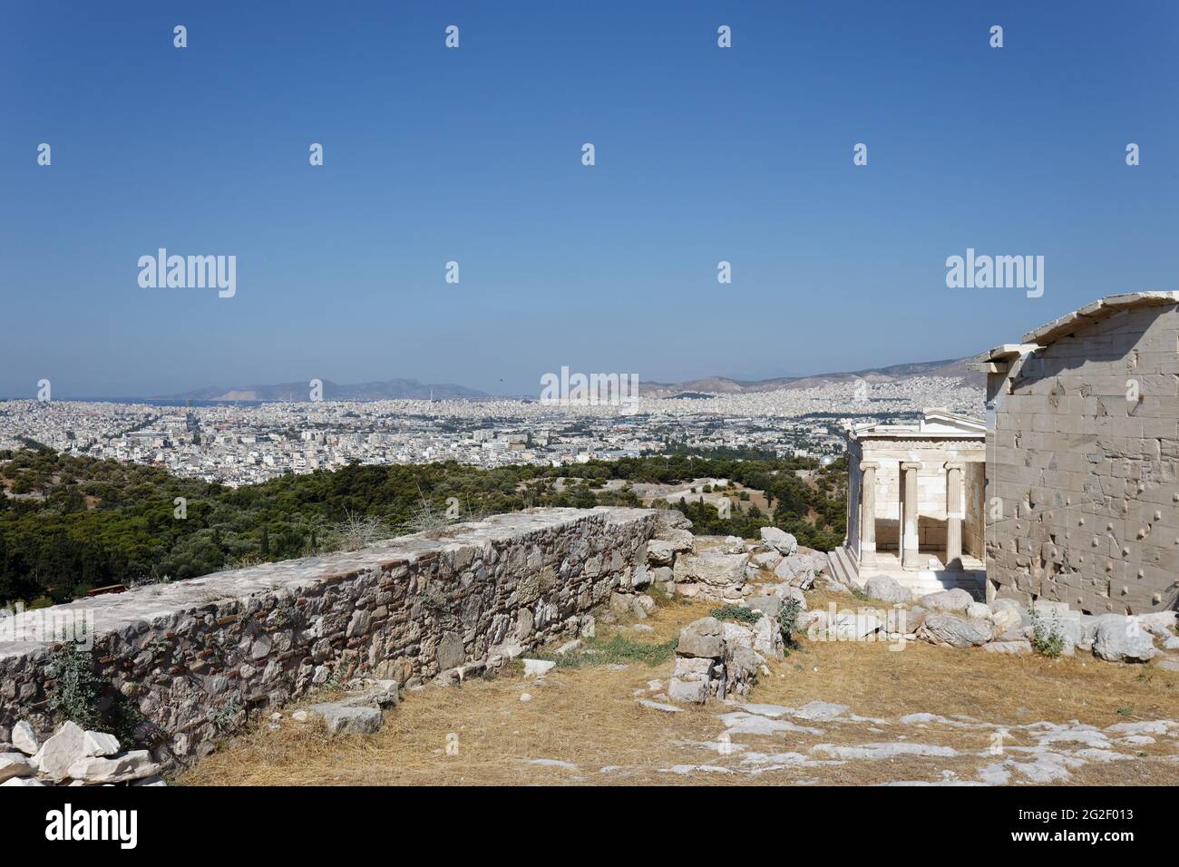 Vue de l'Acropole avec Temple d'Athena Nike à la ville d'Athènes Grèce Banque D'Images