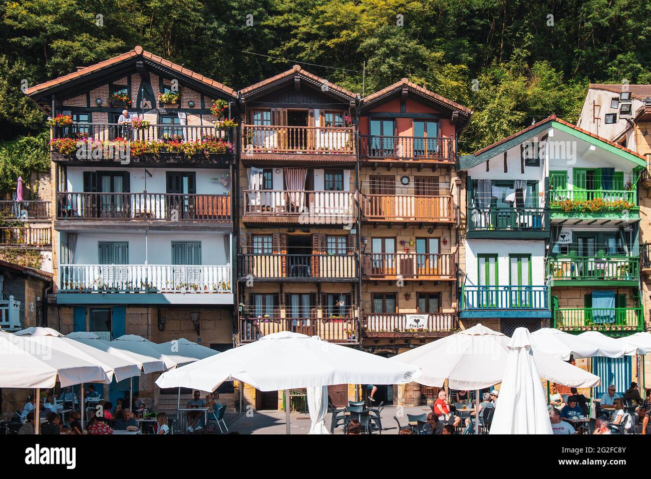 Pasaia Donibane - place Santiago Petites maisons - pays Basque - Donostia San Sebastian, province de Gipuzkoa, pays Basque, Espagne, Europe Banque D'Images